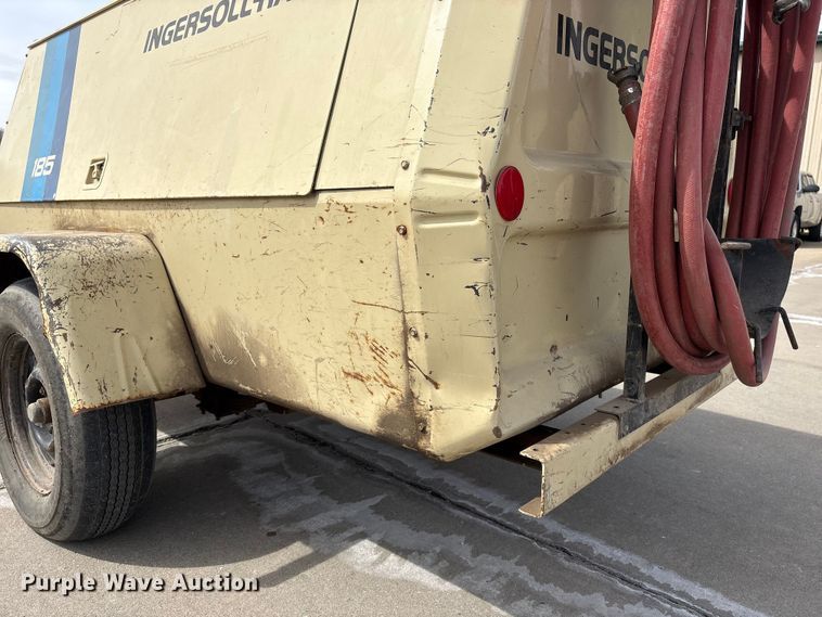 image for item FG2778 1989 Ingersoll Rand 185 Air compressor