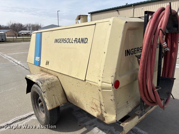image for item FG2778 1989 Ingersoll Rand 185 Air compressor