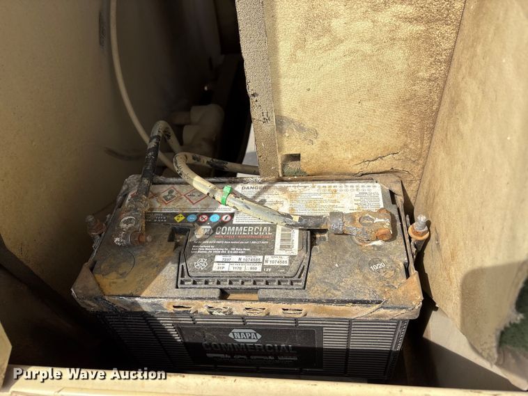 image for item FG2778 1989 Ingersoll Rand 185 Air compressor