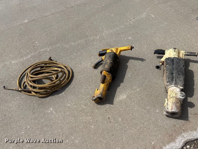 image for item FG2778 1989 Ingersoll Rand 185 Air compressor