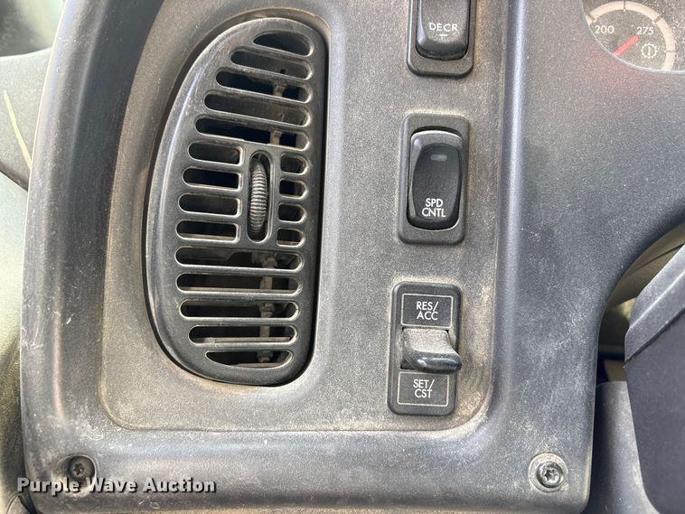 image for item FG2779 2011 Freightliner B2 school bus