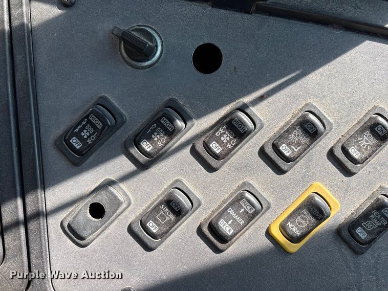 image for item FG2779 2011 Freightliner B2 school bus