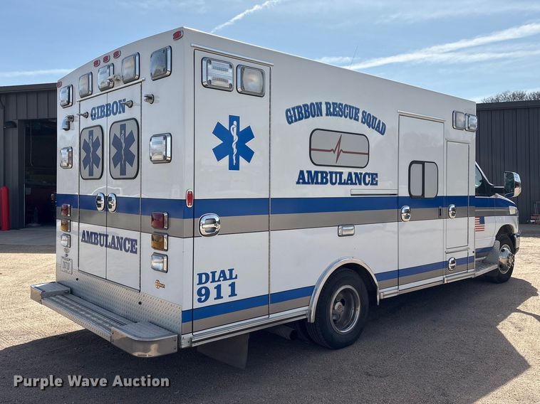 image for item FG2780 2010 Ford E450 ambulance