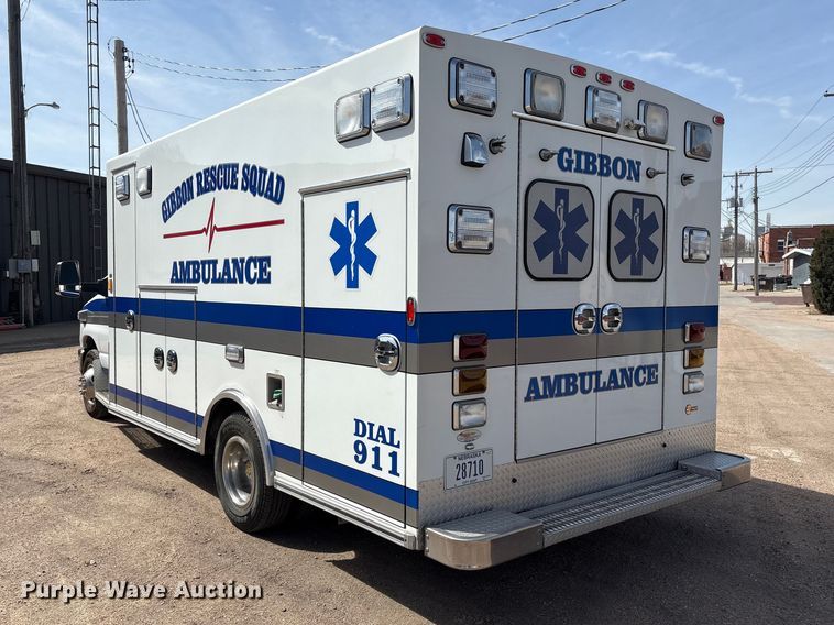 image for item FG2780 2010 Ford E450 ambulance