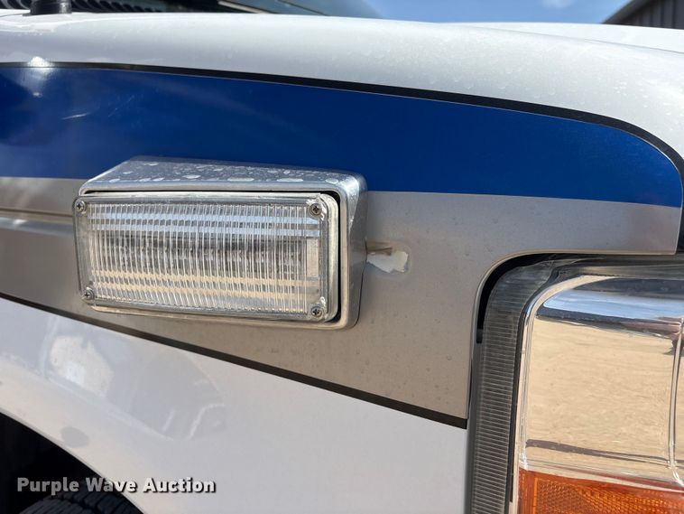 image for item FG2780 2010 Ford E450 ambulance