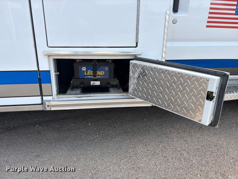 image for item FG2780 2010 Ford E450 ambulance