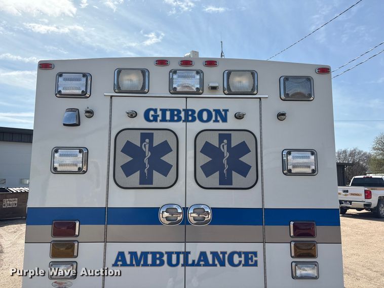 image for item FG2780 2010 Ford E450 ambulance