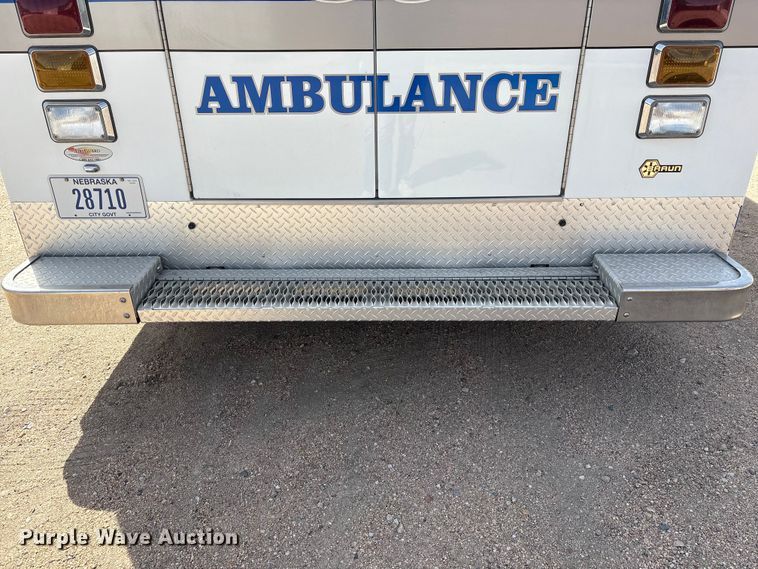 image for item FG2780 2010 Ford E450 ambulance