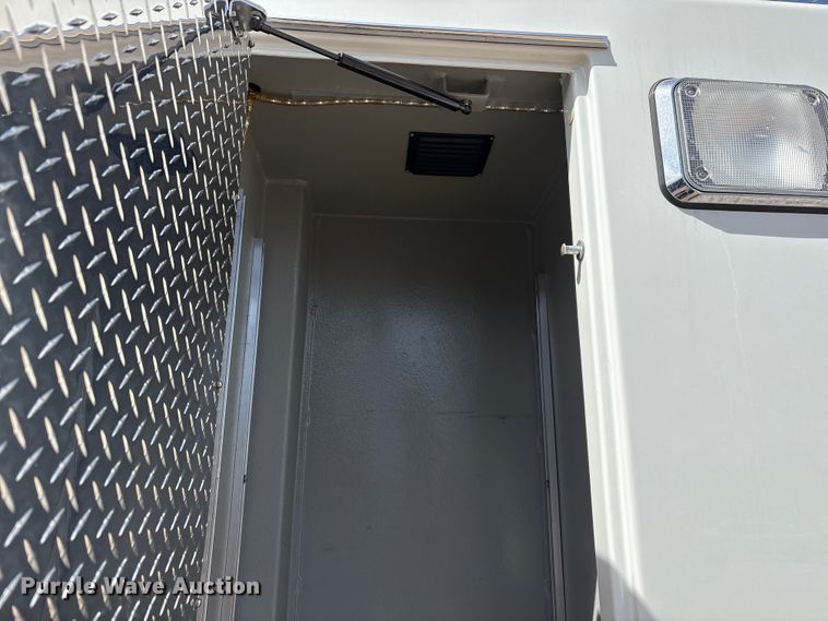 image for item FG2780 2010 Ford E450 ambulance