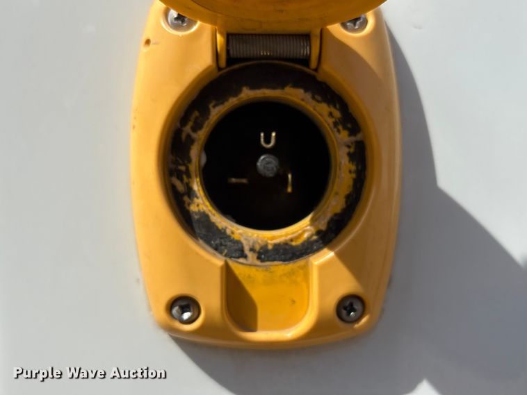 image for item FG2780 2010 Ford E450 ambulance