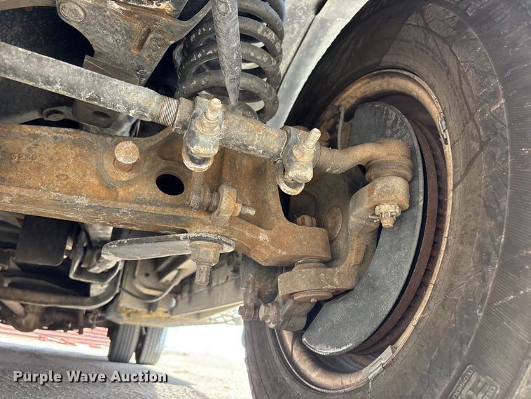 image for item FG2780 2010 Ford E450 ambulance