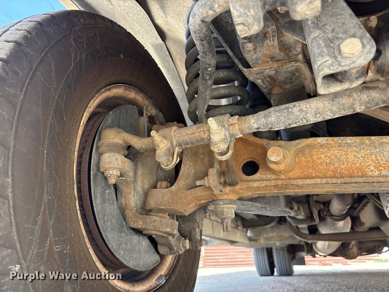 image for item FG2780 2010 Ford E450 ambulance