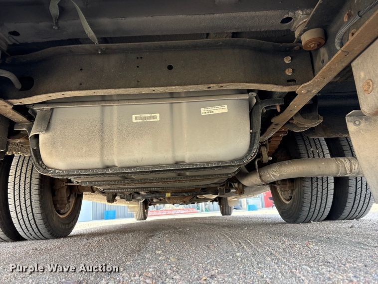 image for item FG2780 2010 Ford E450 ambulance