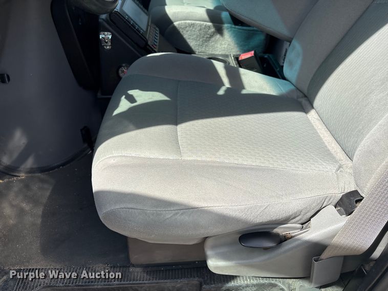 image for item FG2780 2010 Ford E450 ambulance