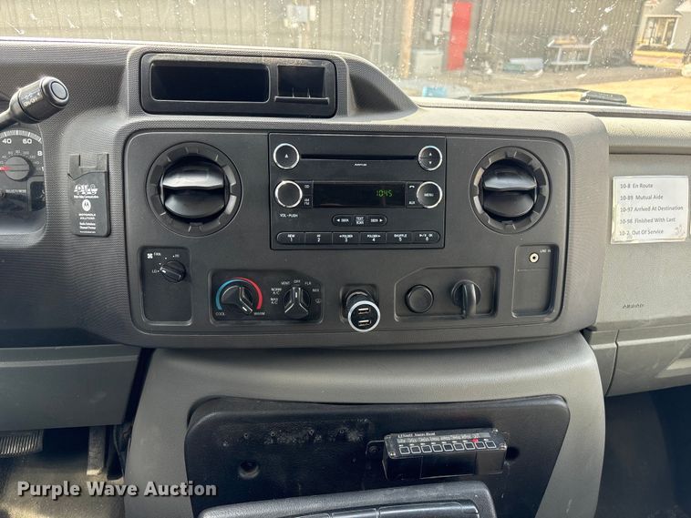 image for item FG2780 2010 Ford E450 ambulance