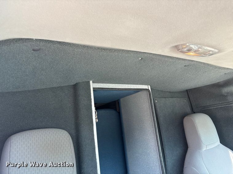 image for item FG2780 2010 Ford E450 ambulance