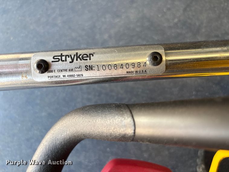 image for item FG2780 2010 Ford E450 ambulance