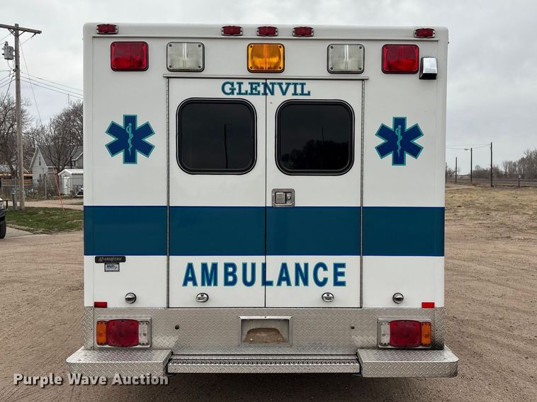 image for item FG2815 1994 Ford E350 ambulance
