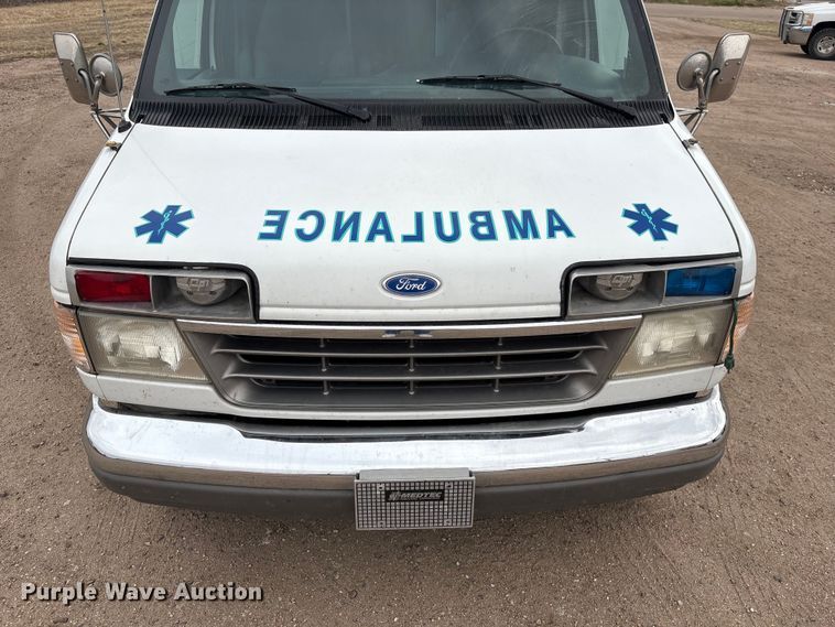 image for item FG2815 1994 Ford E350 ambulance