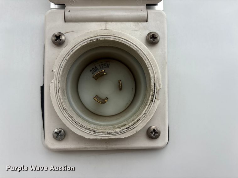 image for item FG2815 1994 Ford E350 ambulance