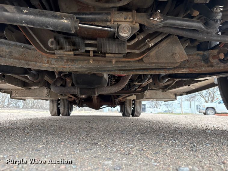 image for item FG2815 1994 Ford E350 ambulance