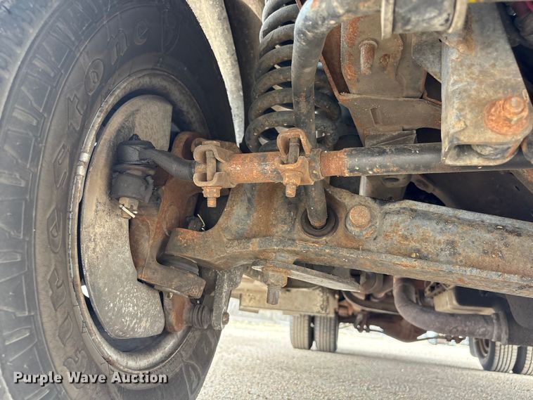 image for item FG2815 1994 Ford E350 ambulance