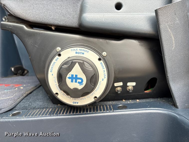 image for item FG2815 1994 Ford E350 ambulance