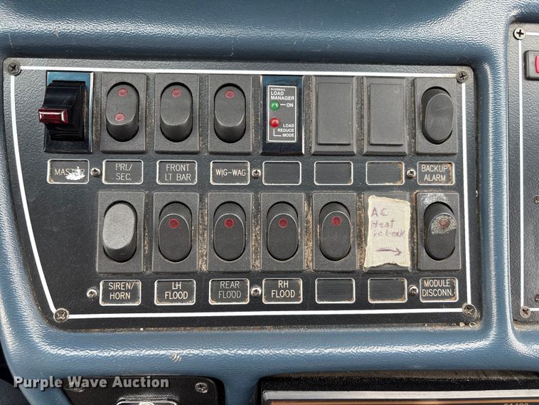 image for item FG2815 1994 Ford E350 ambulance