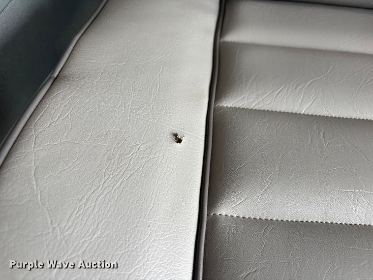 image for item FG2815 1994 Ford E350 ambulance