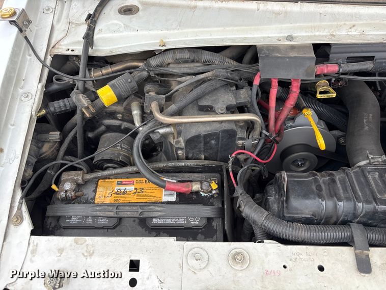 image for item FG2815 1994 Ford E350 ambulance