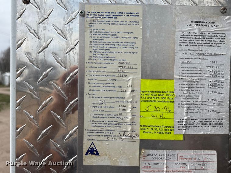 image for item FG2815 1994 Ford E350 ambulance