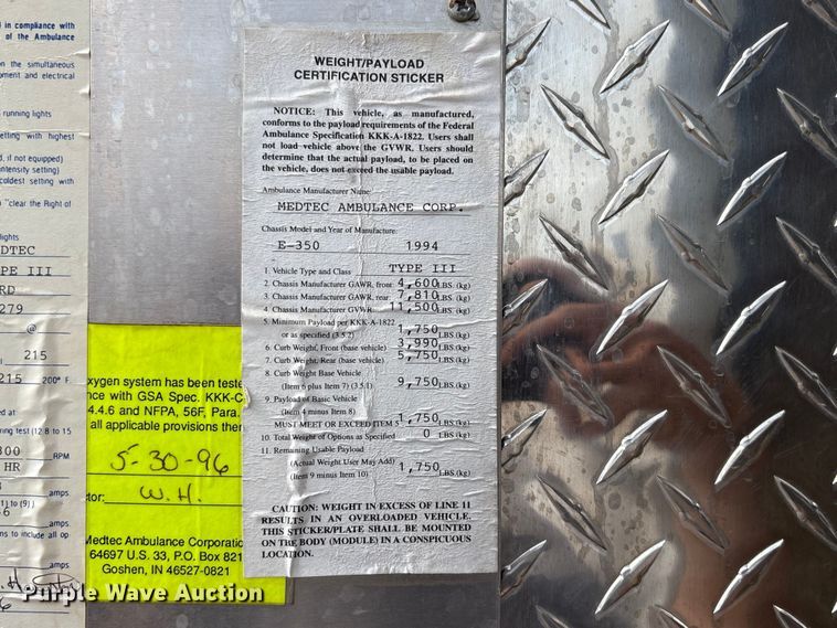 image for item FG2815 1994 Ford E350 ambulance