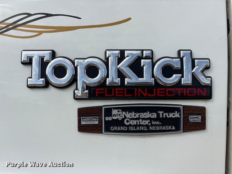 image for item FG2816 1994 GMC C7 pumper fire truck