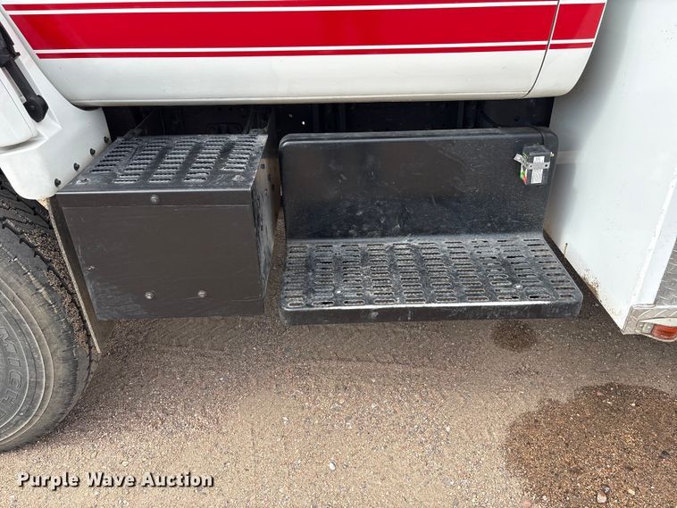 image for item FG2816 1994 GMC C7 pumper fire truck