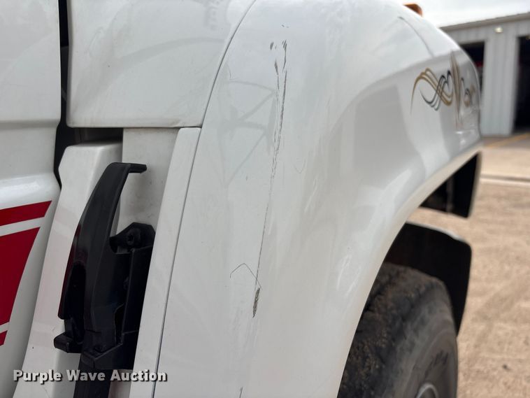 image for item FG2816 1994 GMC C7 pumper fire truck