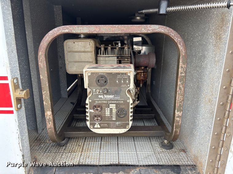 image for item FG2816 1994 GMC C7 pumper fire truck