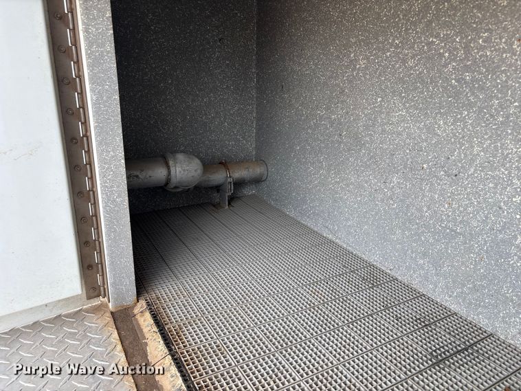 image for item FG2816 1994 GMC C7 pumper fire truck