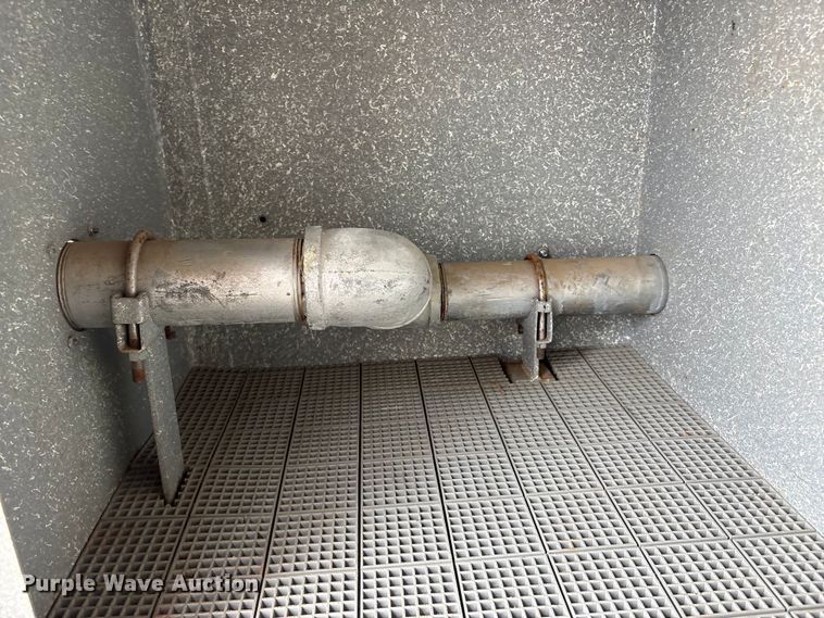 image for item FG2816 1994 GMC C7 pumper fire truck