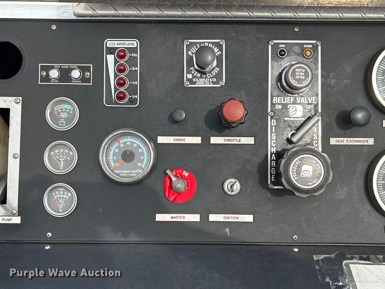 image for item FG2816 1994 GMC C7 pumper fire truck