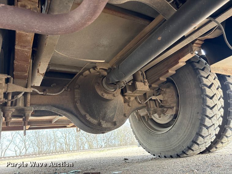 image for item FG2816 1994 GMC C7 pumper fire truck