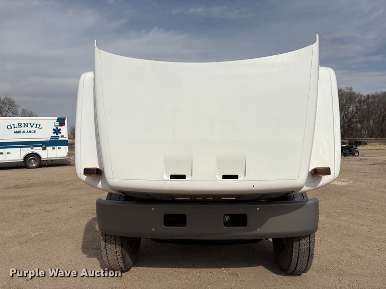 image for item FG2816 1994 GMC C7 pumper fire truck