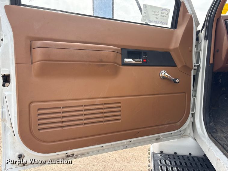 image for item FG2816 1994 GMC C7 pumper fire truck