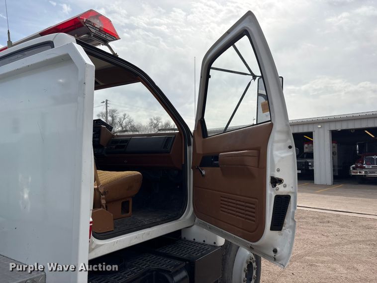 image for item FG2816 1994 GMC C7 pumper fire truck