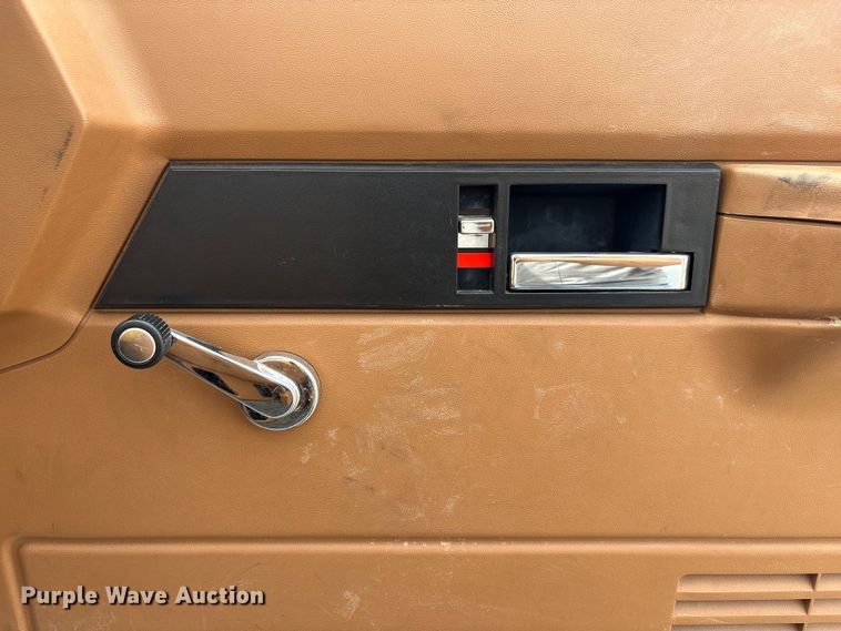 image for item FG2816 1994 GMC C7 pumper fire truck