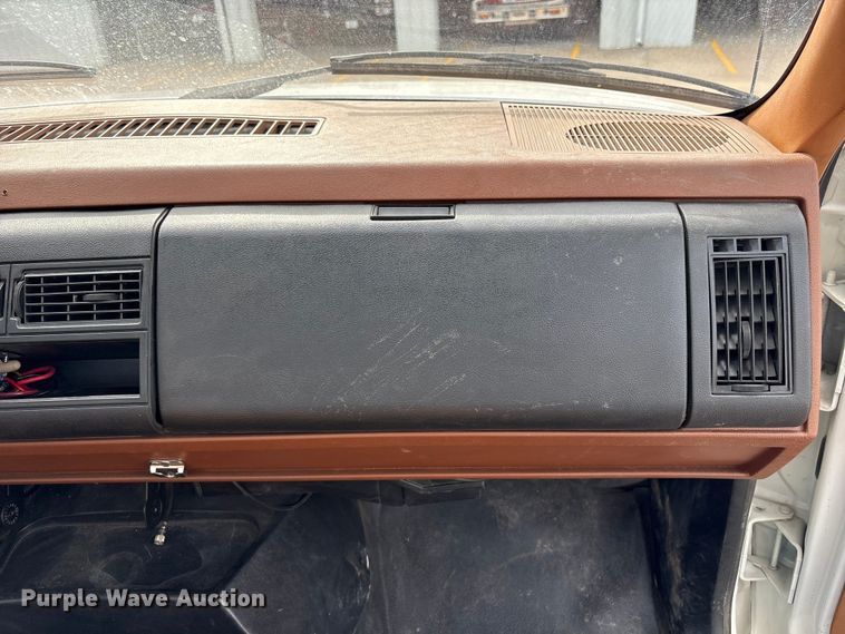 image for item FG2816 1994 GMC C7 pumper fire truck