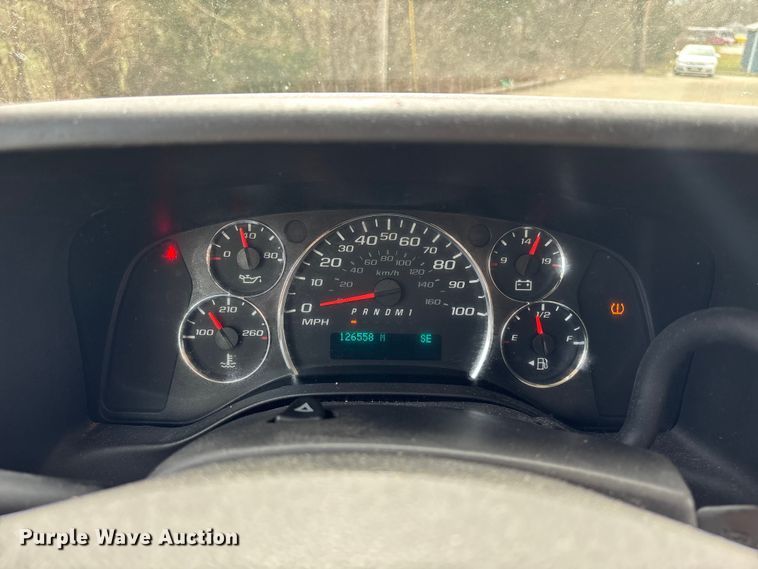 image for item FH7012 2018 Chevrolet Express 3500 van