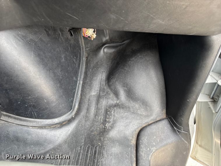 image for item FH7012 2018 Chevrolet Express 3500 van