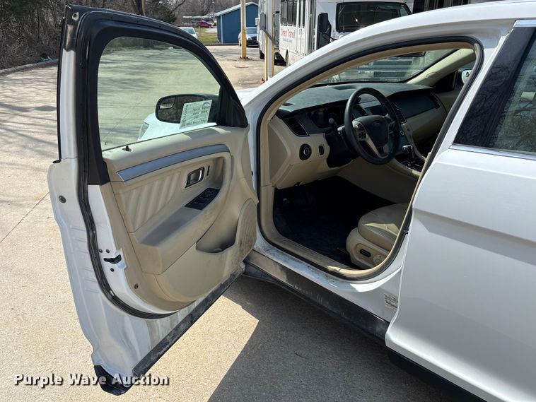 image for item FH7013 2018 Ford Taurus 