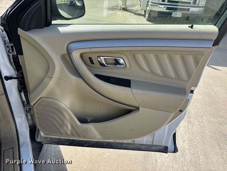 image for item FH7013 2018 Ford Taurus 