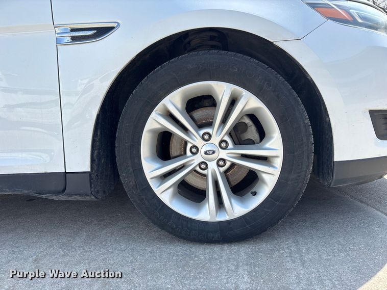image for item FH7013 2018 Ford Taurus 